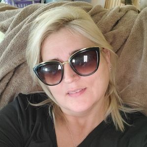 Meet your Posher, Deanna